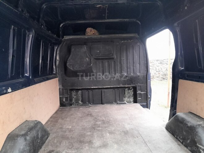 Ford Transit-2