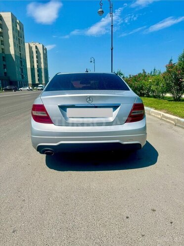 Mercedes C 250 2011, 306,000 km - 1.8 l - Sumqayıt