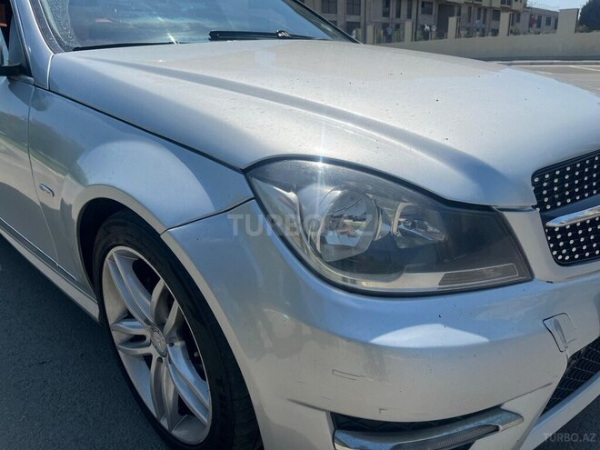 Mercedes C 250 2011, 306,000 km - 1.8 l - Sumqayıt