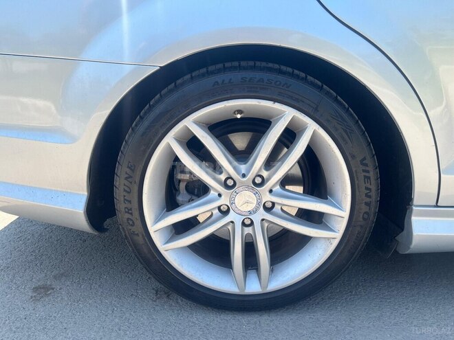 Mercedes C 250 2011, 306,000 km - 1.8 l - Sumqayıt