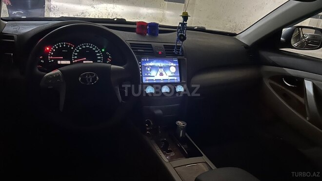 Toyota Camry-11