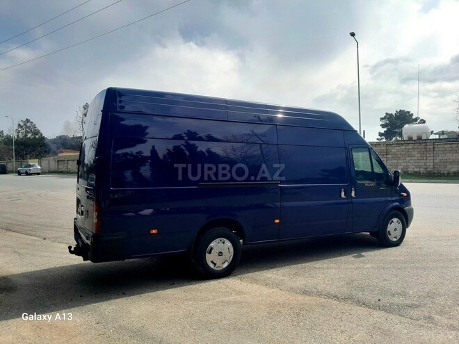 Ford Transit-3