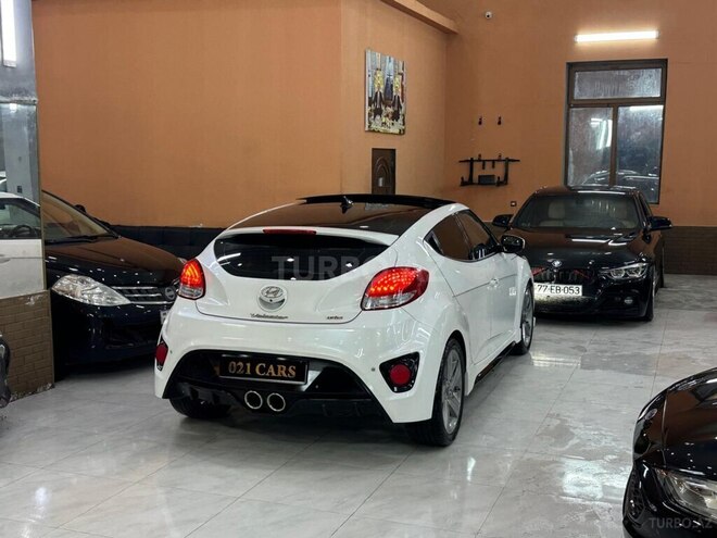 Hyundai Veloster-5