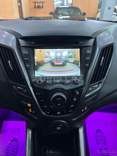 Hyundai Veloster-8