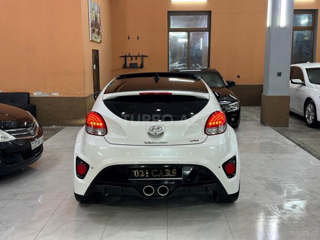 Hyundai Veloster-3