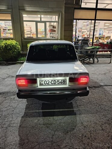 LADA (VAZ) 2107-2