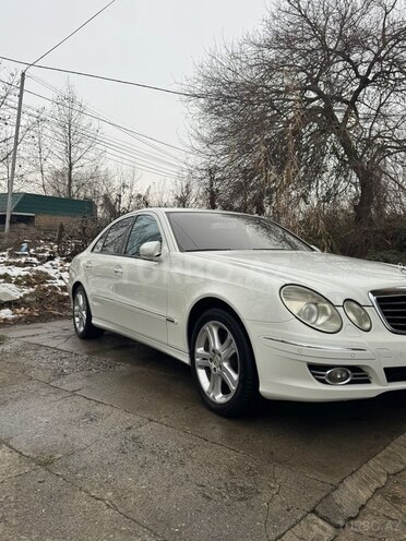 Mercedes E 280-2