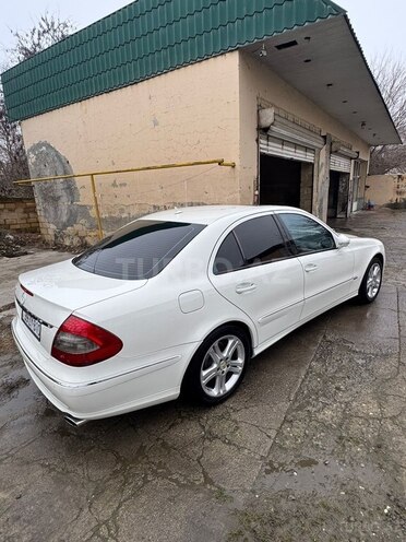 Mercedes E 280-3