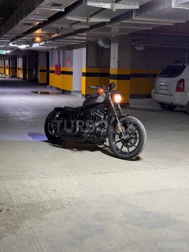 Harley-Davidson XL883N Sportster Iron 883-2