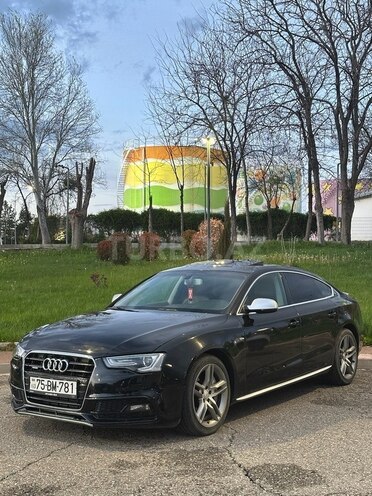 Audi A5-2