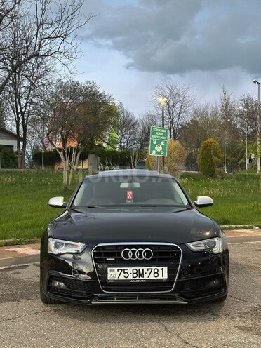 Audi A5-1