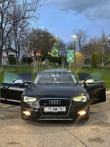 Audi A5-8