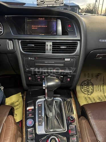 Audi A5-15