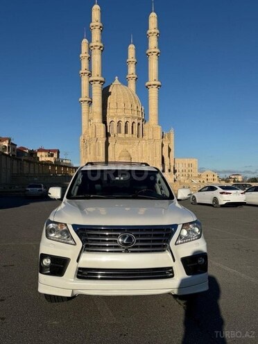 Lexus LX 570-1