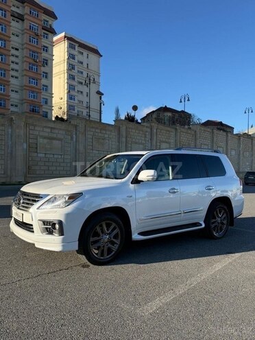 Lexus LX 570-3