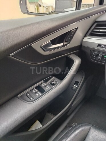 Audi Q7 2019, 43,800 km - 2.0 l - Naxçıvan