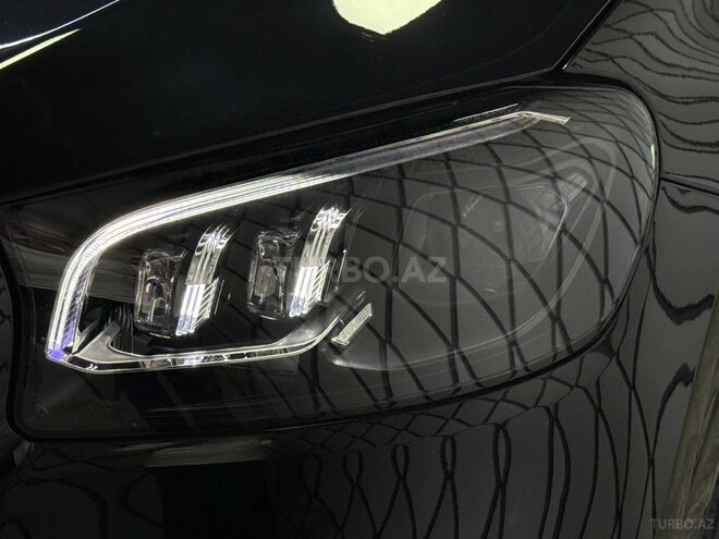Mercedes GLS 450 4MATIC-16