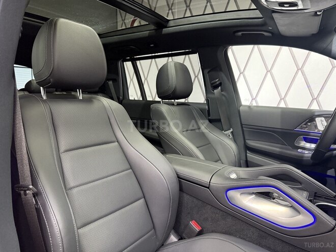 Mercedes GLS 450 4MATIC-10