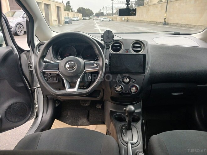 Nissan Note-7
