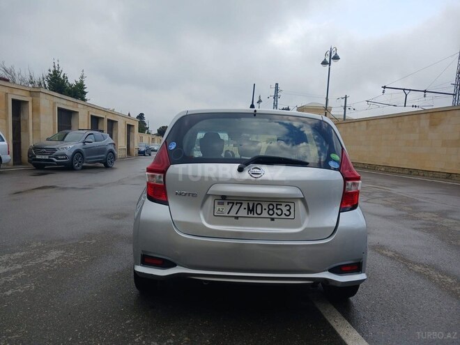 Nissan Note-5