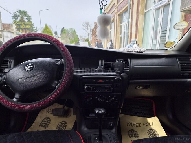 Opel Vectra-7
