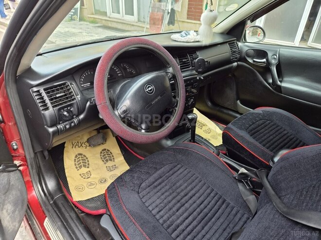 Opel Vectra-8