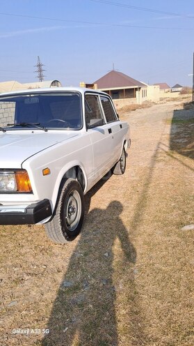 LADA (VAZ) 2107-2