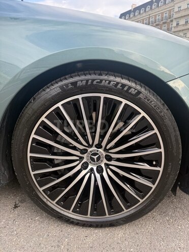 Mercedes E 350 e -12