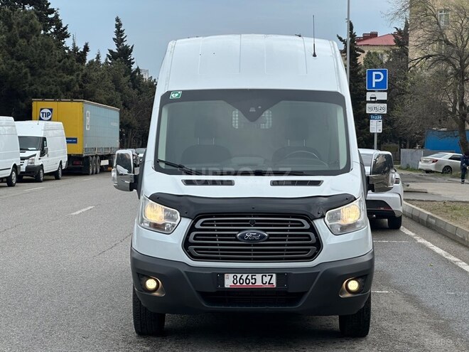 Ford Transit-2