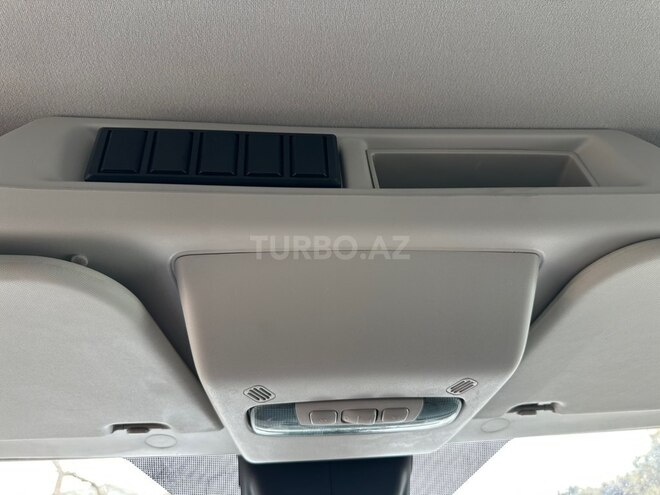 Ford Transit-14