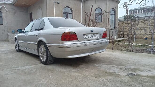 BMW 728-2