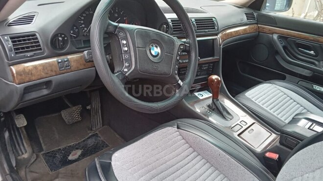 BMW 728-5