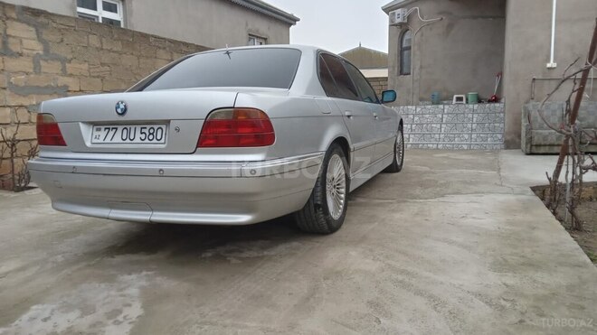 BMW 728-3