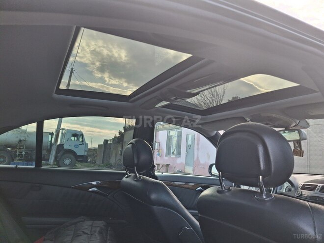 Mercedes E 240-7