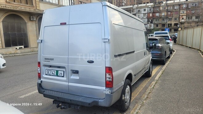 Ford Transit-3