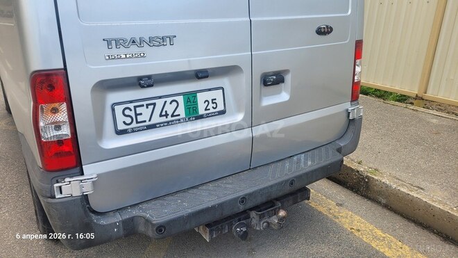 Ford Transit-2