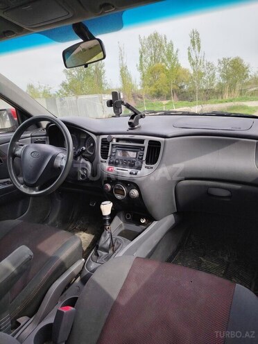 Kia Rio-14