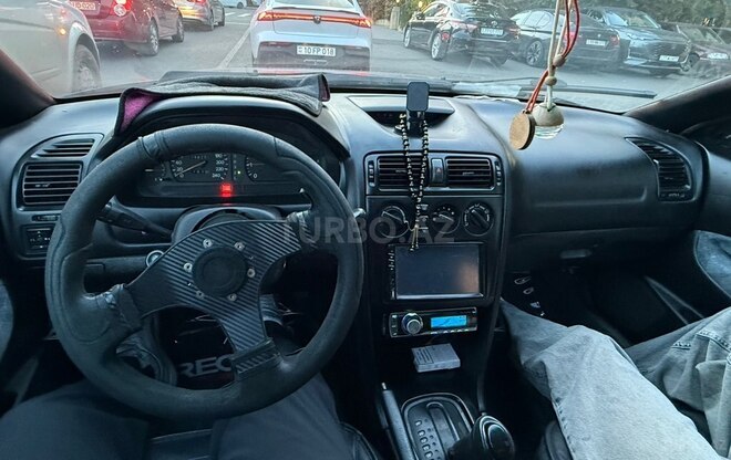 Mitsubishi Galant-2
