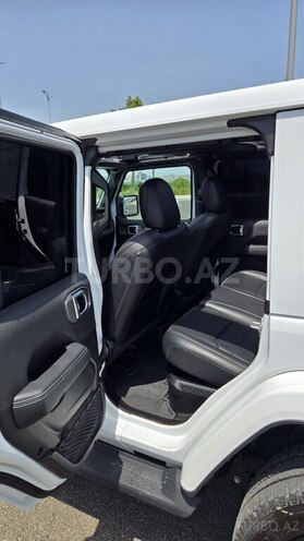 Jeep Wrangler-14