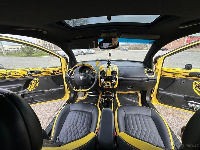 Volkswagen Beetle-7