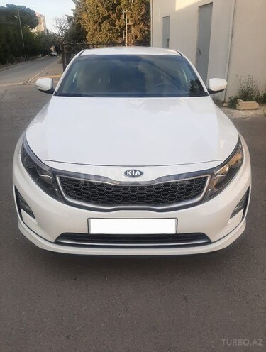 Kia K5-1