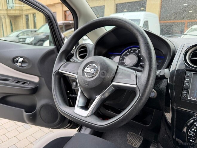 Nissan Note-9
