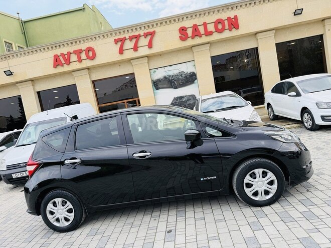 Nissan Note-4