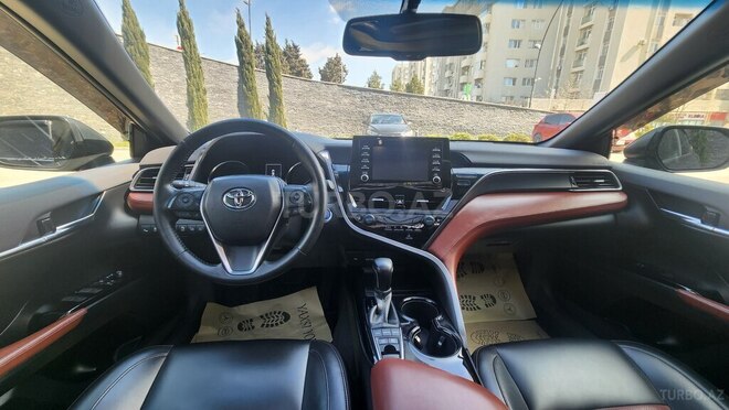 Toyota Camry-5