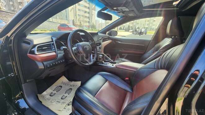 Toyota Camry-8