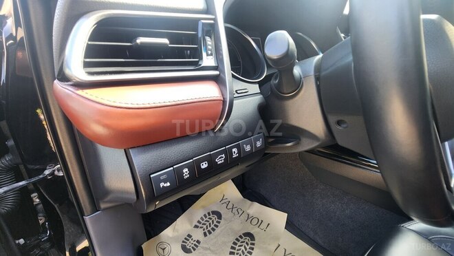 Toyota Camry-11