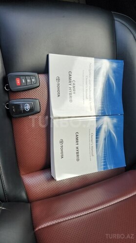 Toyota Camry-18