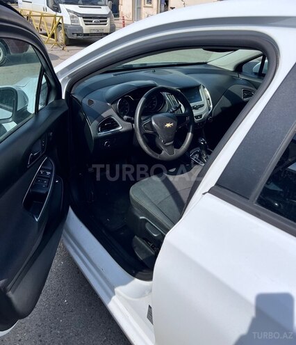 Chevrolet Cruze-3