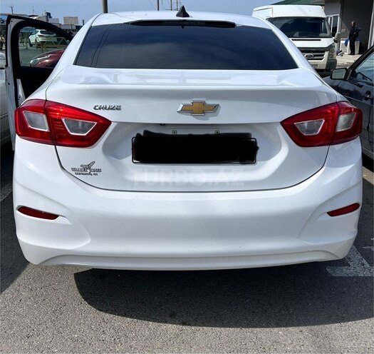 Chevrolet Cruze-2