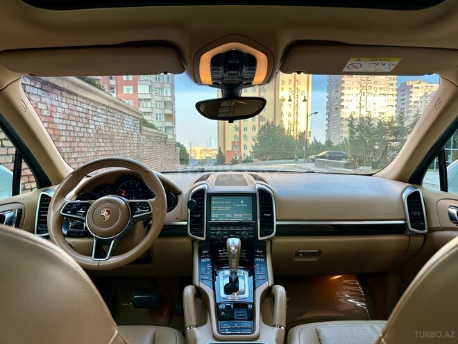 Porsche Cayenne-10